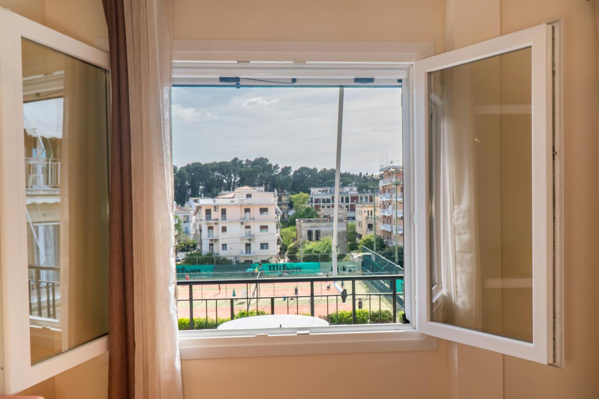 Apartament Tennis View *